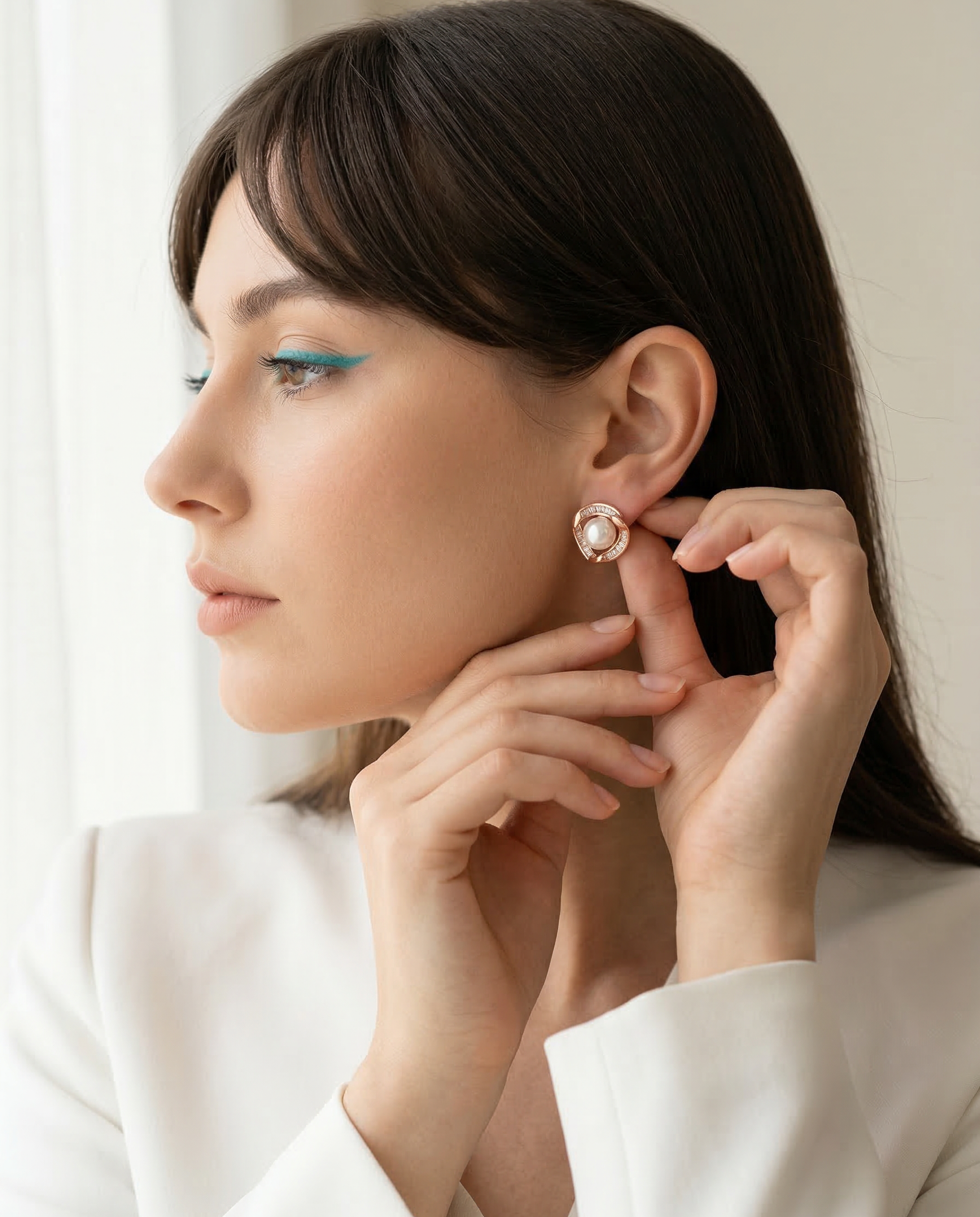 Luna Halo Pearl Stud Earrings