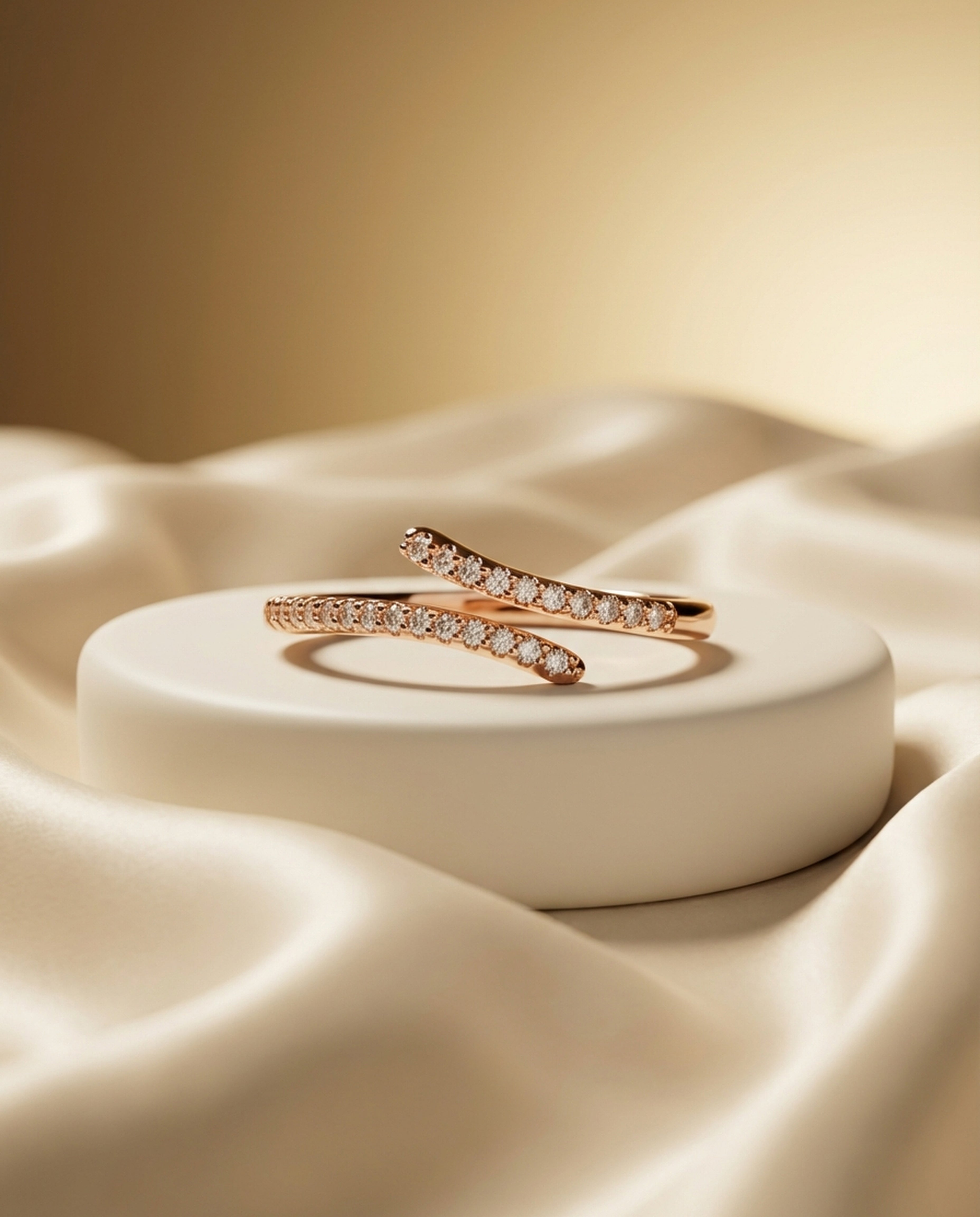 Lume Curve Diamond Ring